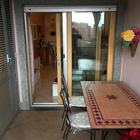 Appartamento Victoria Con Parcheggio Privato Civitavecchia Exterior photo